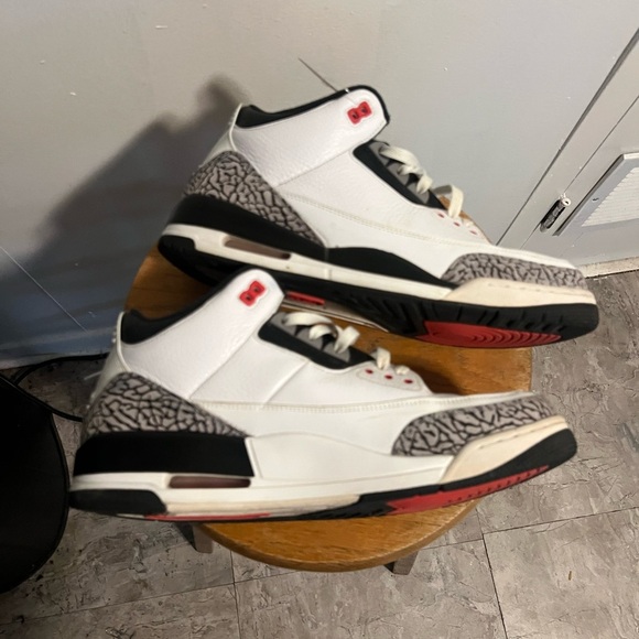 Jordan White and Black Sneakers with Red Accents Air Jordan Infrared Retro 3 - Picture 6 of 12